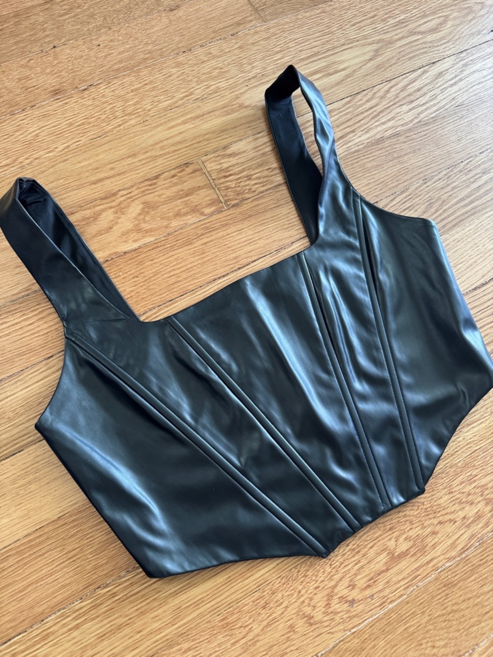 SHEIN Black Faux Leather Square Neck Cropped Camisole